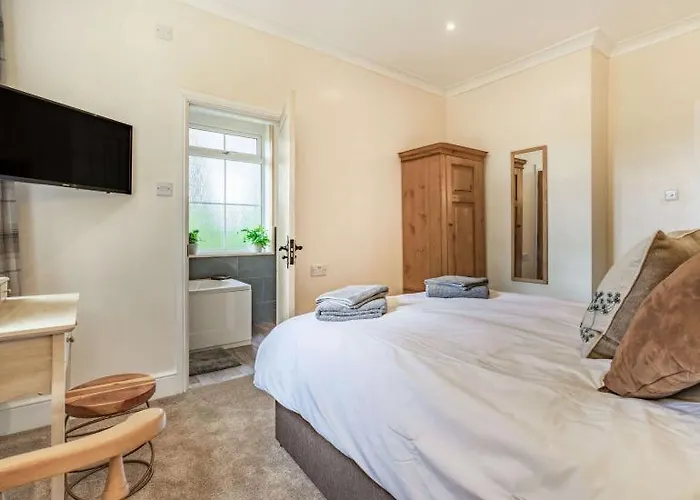 Harefield Holiday home